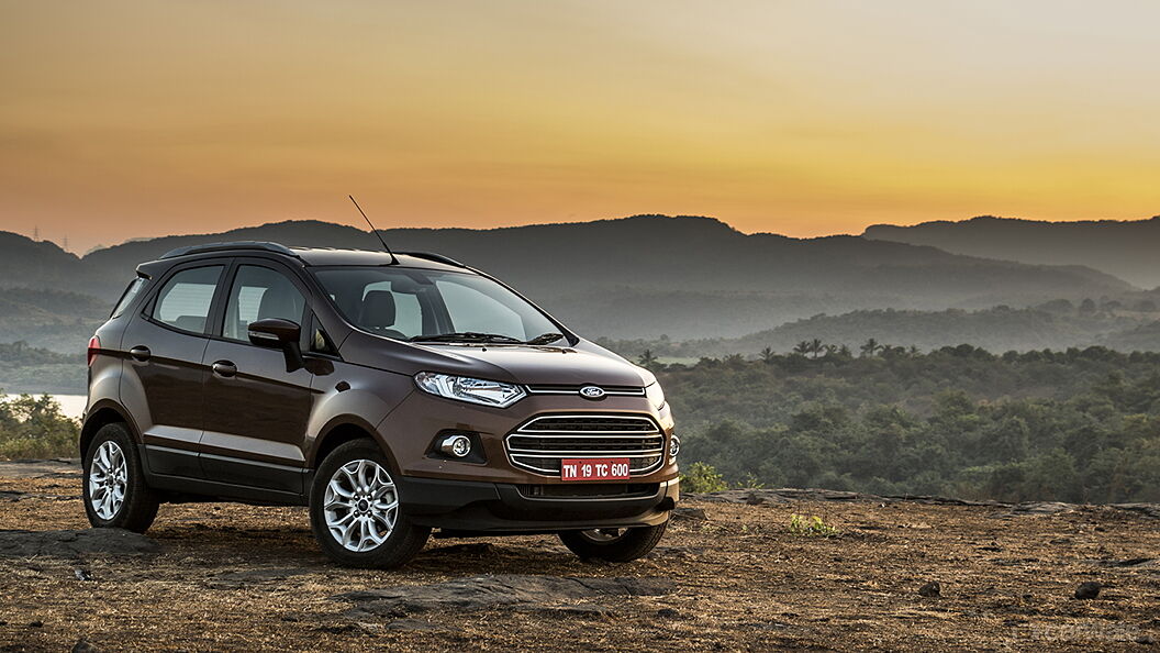 Discontinued Ford EcoSport 2015 Right Front Three Quarter
