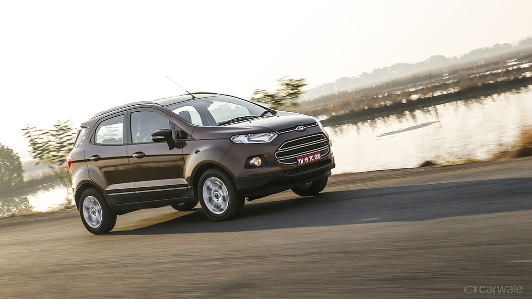 Discontinued Ford EcoSport 2015 Right Front Three Quarter