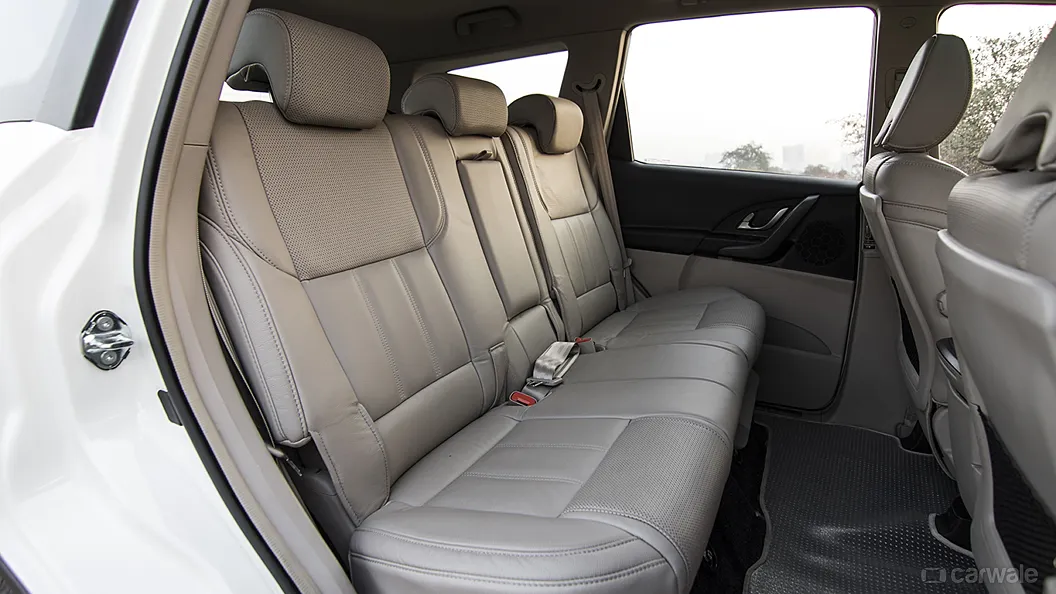 Rear Seat Space Image Mahindra XUV500 Photo CarWale rear-seat-space-image-mahindra-xuv500-photo-carwale