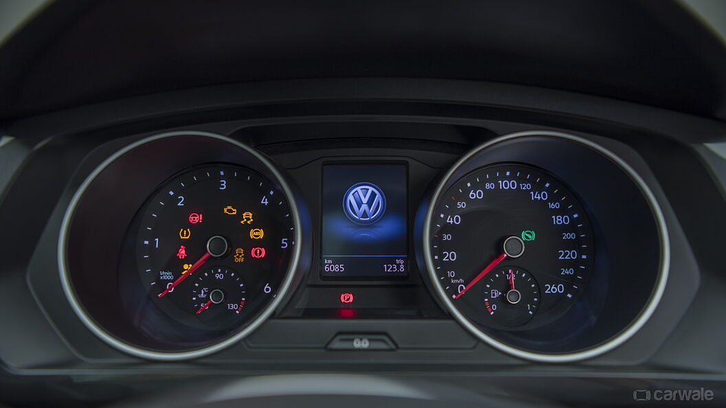 Discontinued Volkswagen Tiguan 2017 Interior