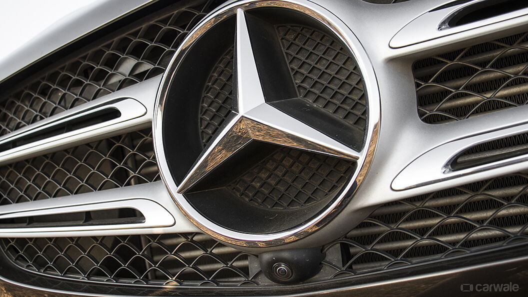 Discontinued Mercedes-Benz GLE 2015 Logo