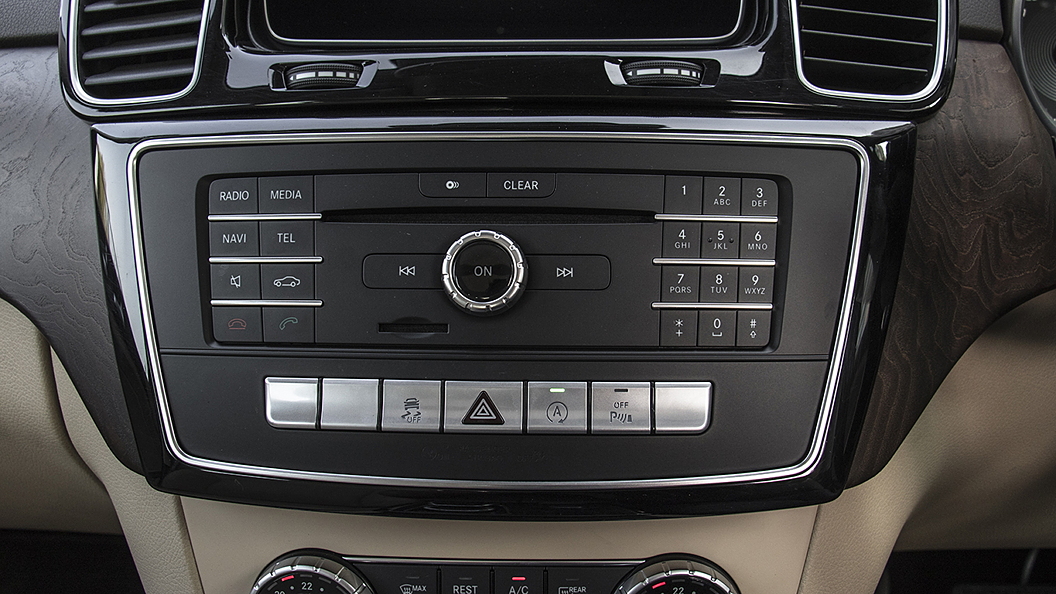 mercedes music system