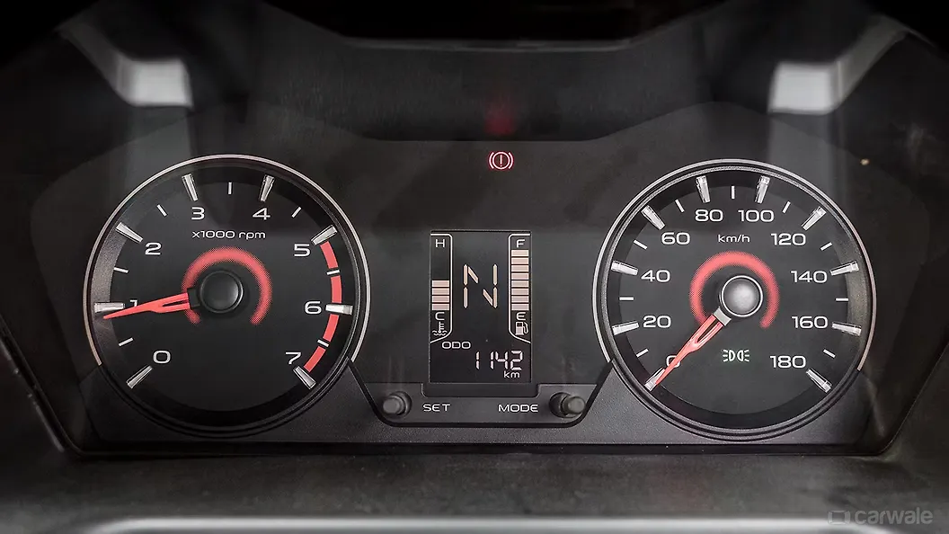 KUV100 [20162017] GearLever Image, KUV100 [20162017] Photos in India