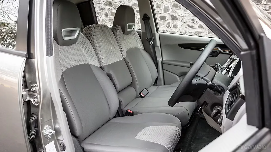 KUV100 [2016-2017] Front-Seats Image, KUV100 [2016-2017] Photos in ...