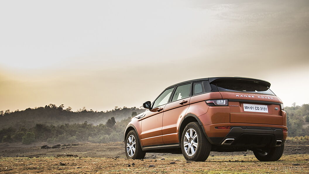 Discontinued Land Rover Range Rover Evoque 2015 Left Rear Three Quarter