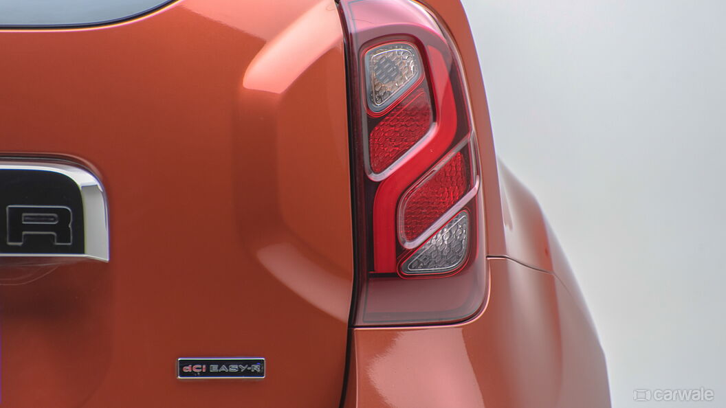 Renault Duster [2016-2019] Tail Lamps