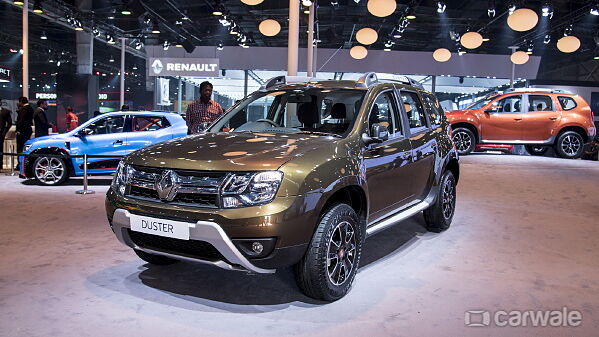 Discontinued Renault Duster 2019 Right Front Three Quarter