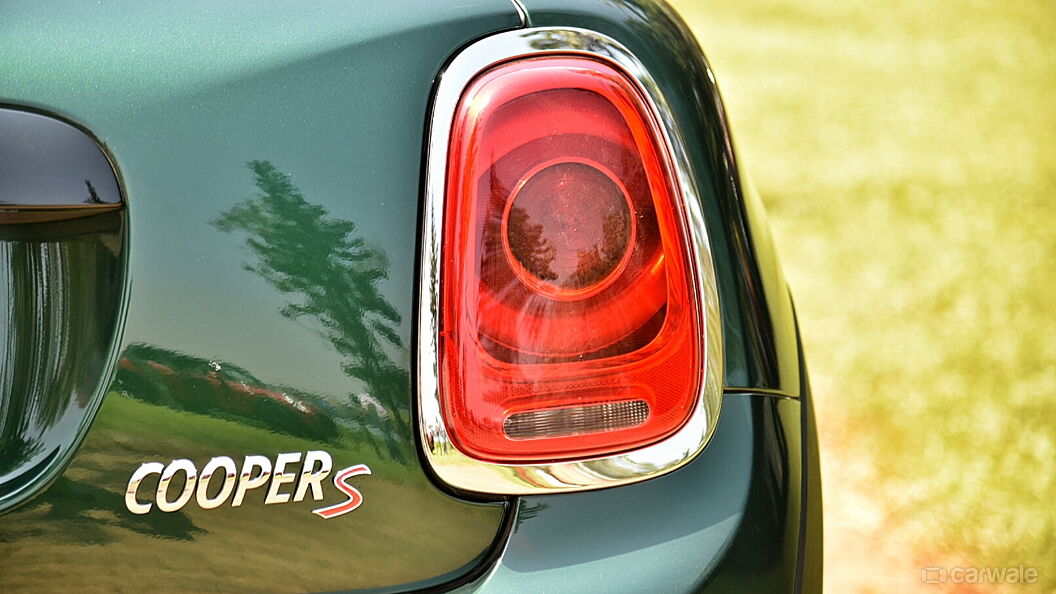 Discontinued MINI Cooper Convertible 2016 Tail Lamps