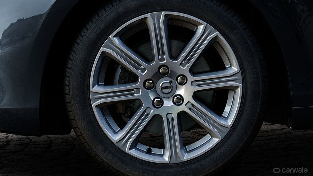Volvo V40 [2016-2019] Wheels-Tyres