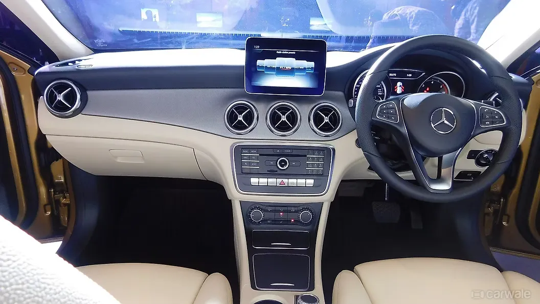 Discontinued Mercedes-Benz GLA 2021 Interior