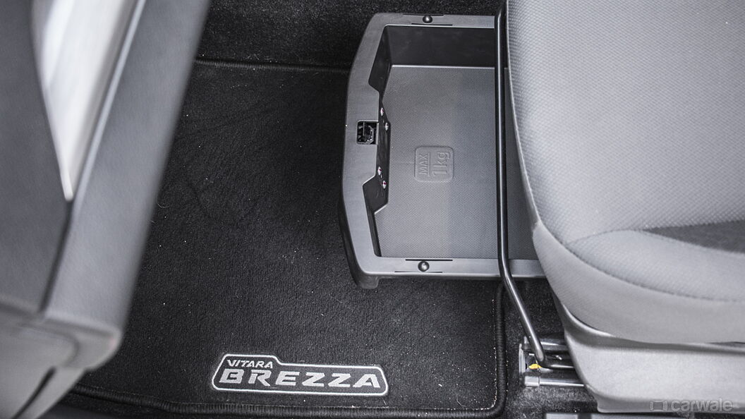 Discontinued Maruti Suzuki Vitara Brezza 2016 Interior