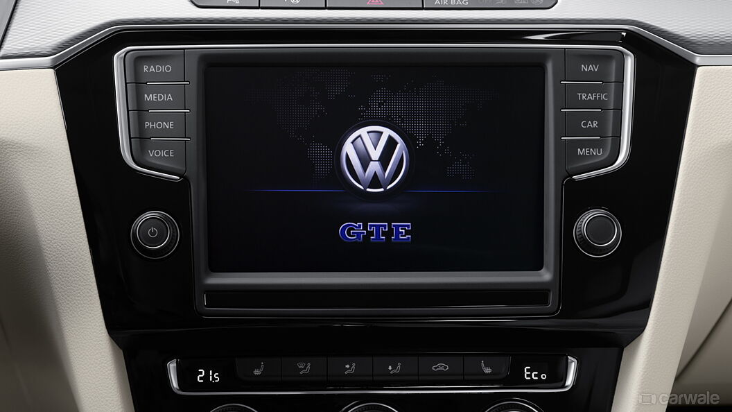 Volkswagen Passat Music System