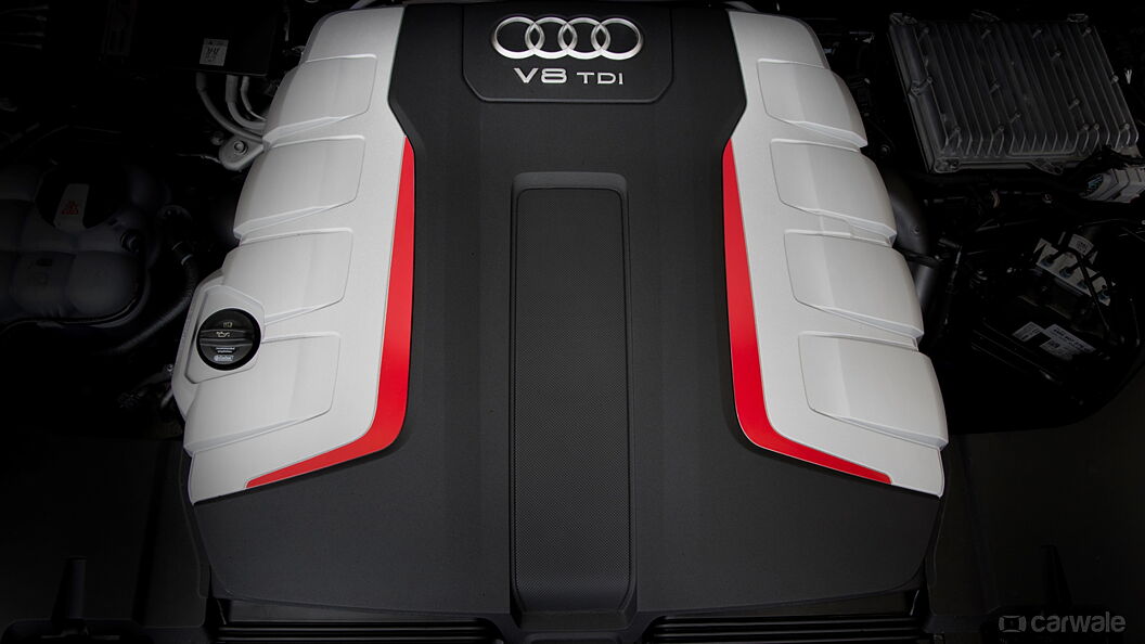 Audi Q7 Engine Bay
