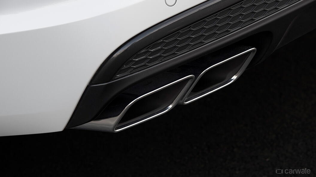 Audi Q7 Rear View