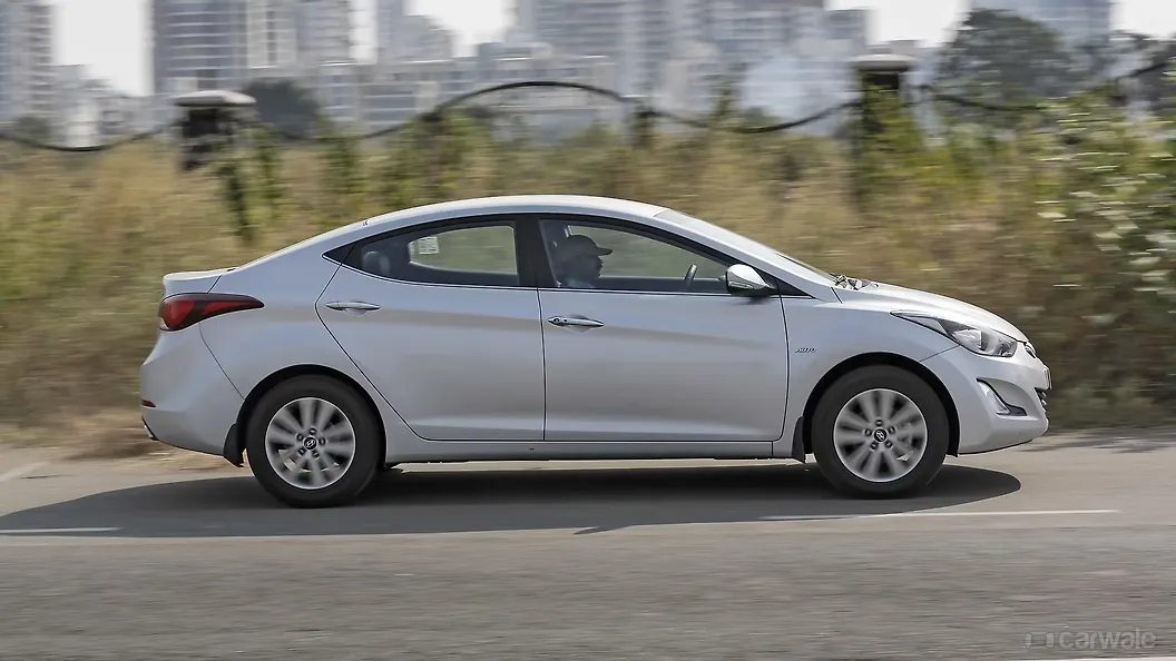 Elantra [20152016] Exterior Image, Elantra [20152016] Photos in India