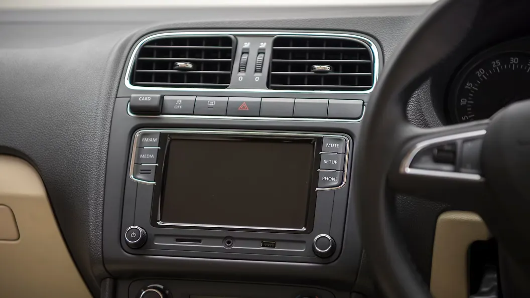skoda rapid music system price