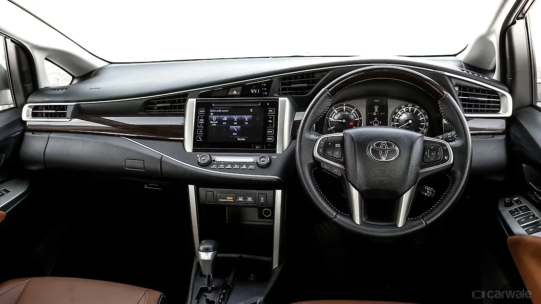 Dashboard Innova Speedometer Toyota Innova Crysta Photo, Dashboard Image - CarWale