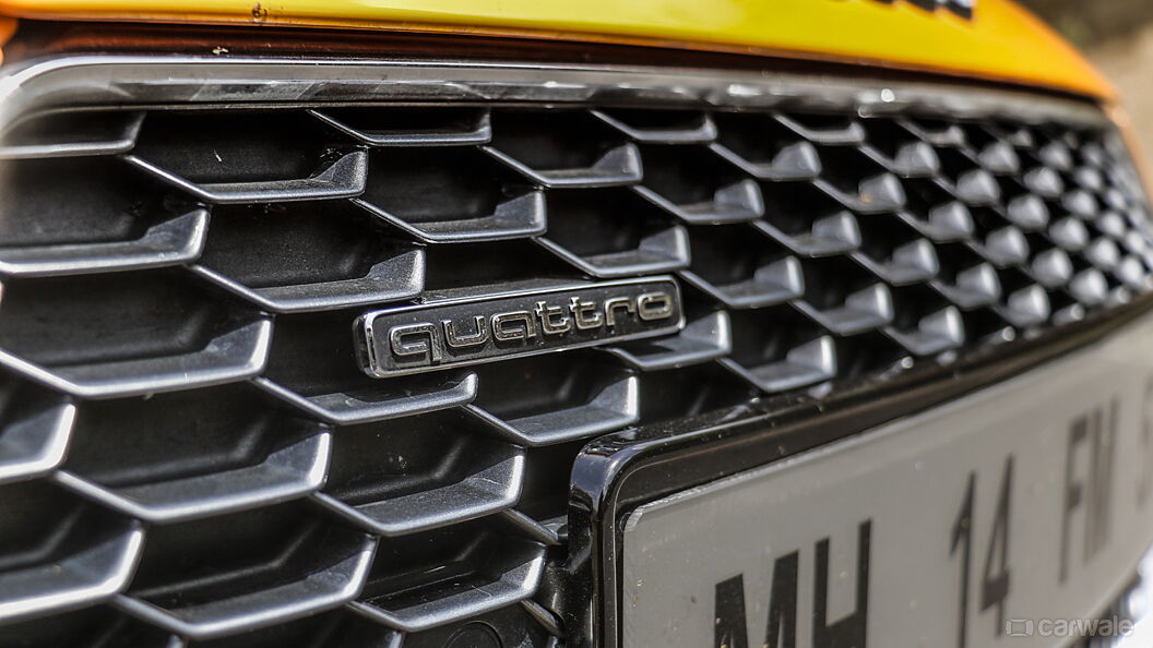 Audi R8 Badges