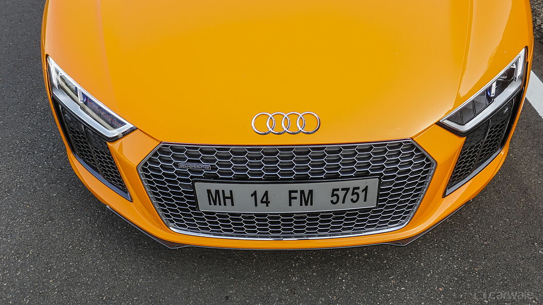 Audi R8 Front View