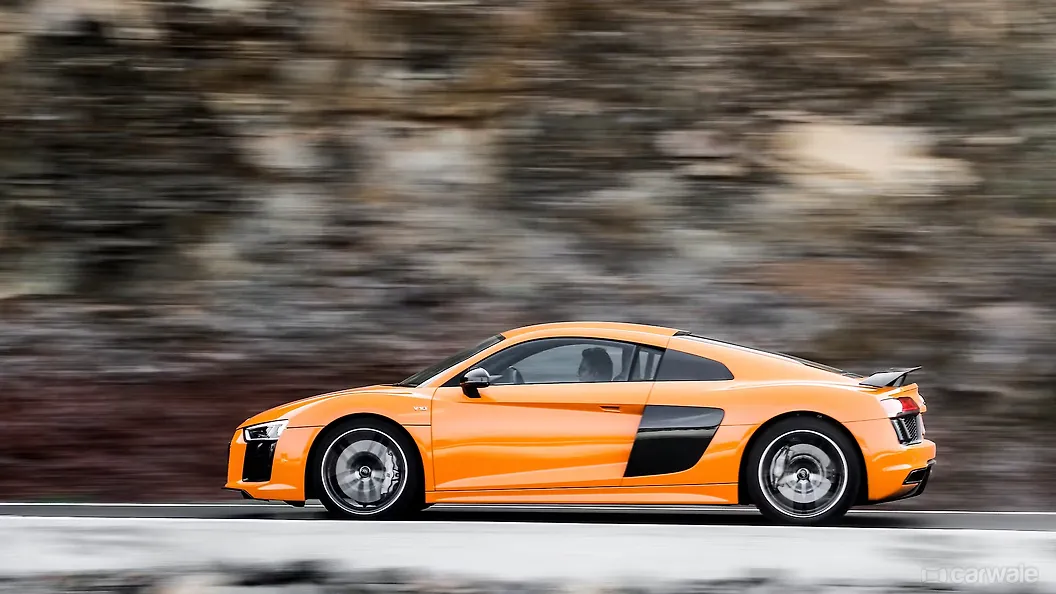 Audi R8 Photo, Left Side View Image - CarWale