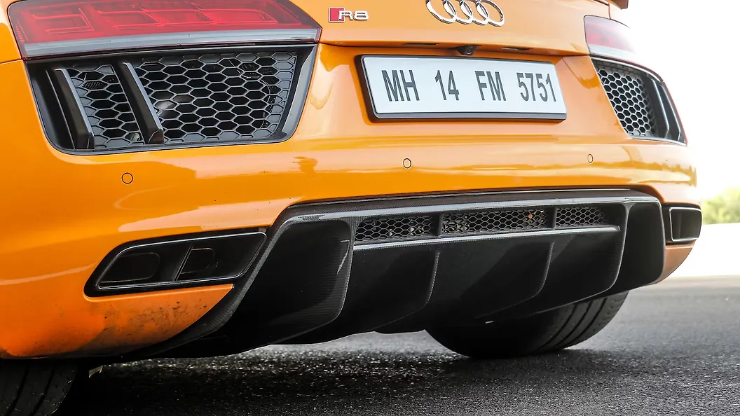 Audi R8 Photo, Rear view Image - CarWale