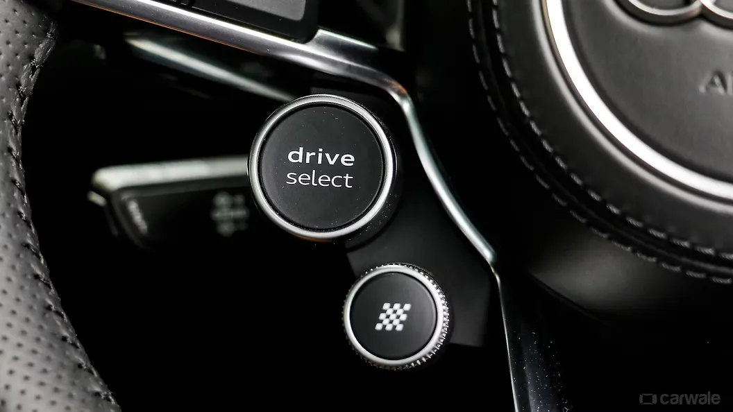 R8 Steering Mounted Audio Controls Image, R8 Photos in India CarWale