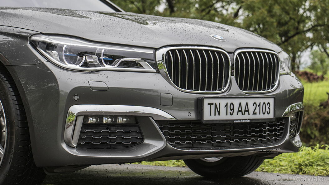 Discontinued BMW 7 Series 2016 Exterior