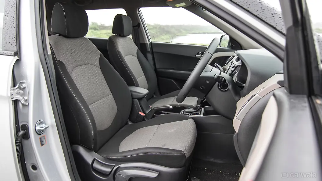 Creta [20152017] Rear Seat Space Image, Creta [20152017] Photos in