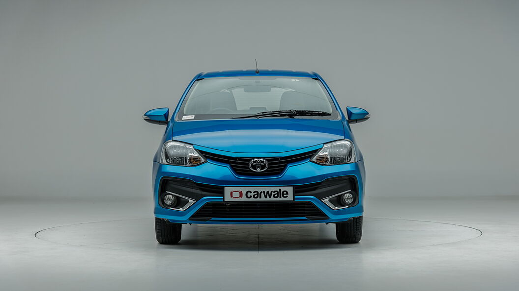 Toyota Etios Liva Photo, Front view Image - CarWale