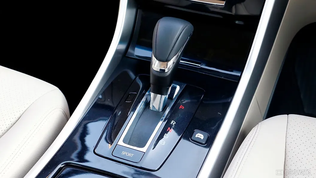 Accord GearLever Image, Accord Photos in India CarWale