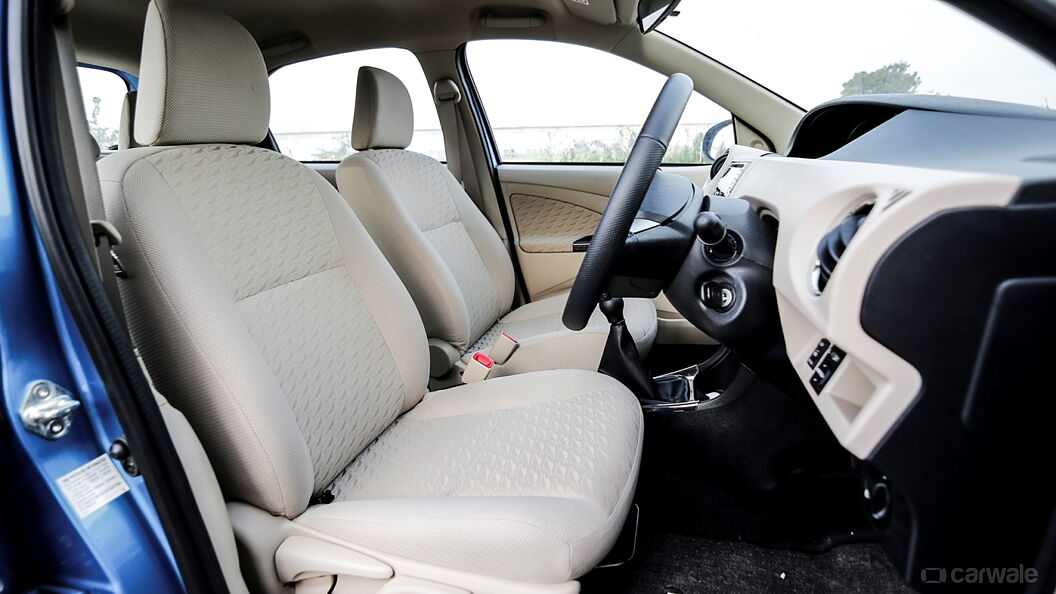 Toyota Etios Liva Front-Seats