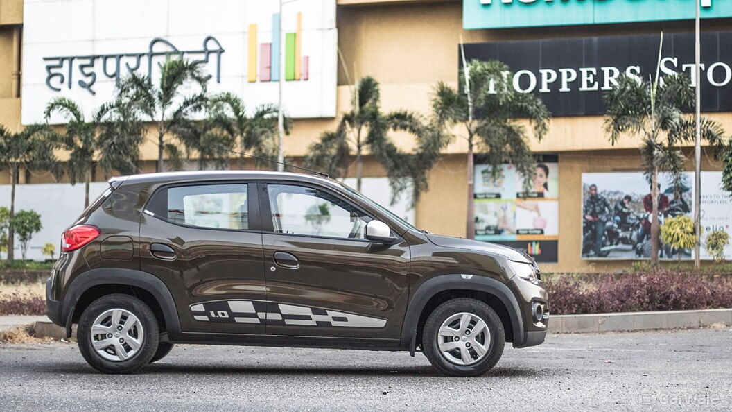 Discontinued Renault Kwid 2015 Right Side