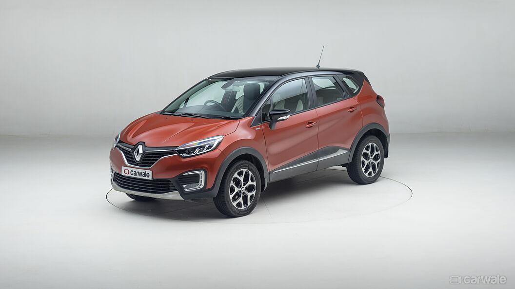 Discontinued Renault Captur 2017 Left Front Three Quarter