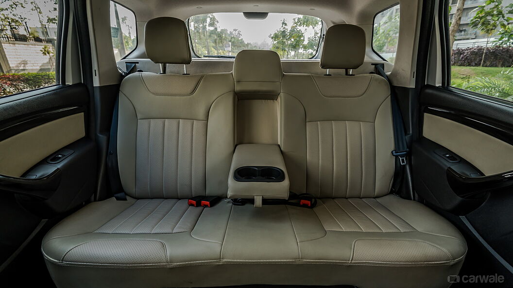 Discontinued Nissan Terrano 2013 Rear Seat Space
