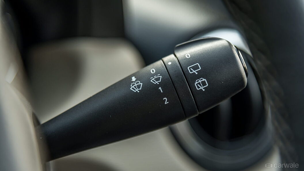 Discontinued Nissan Terrano 2013 Side Indicators