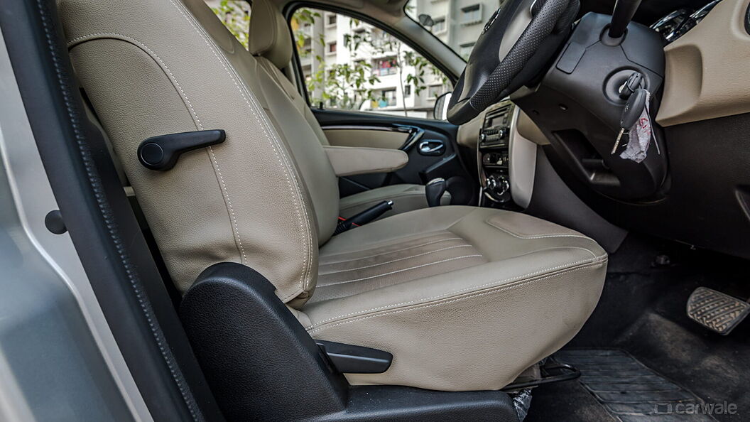 Discontinued Nissan Terrano 2013 Front-Seats
