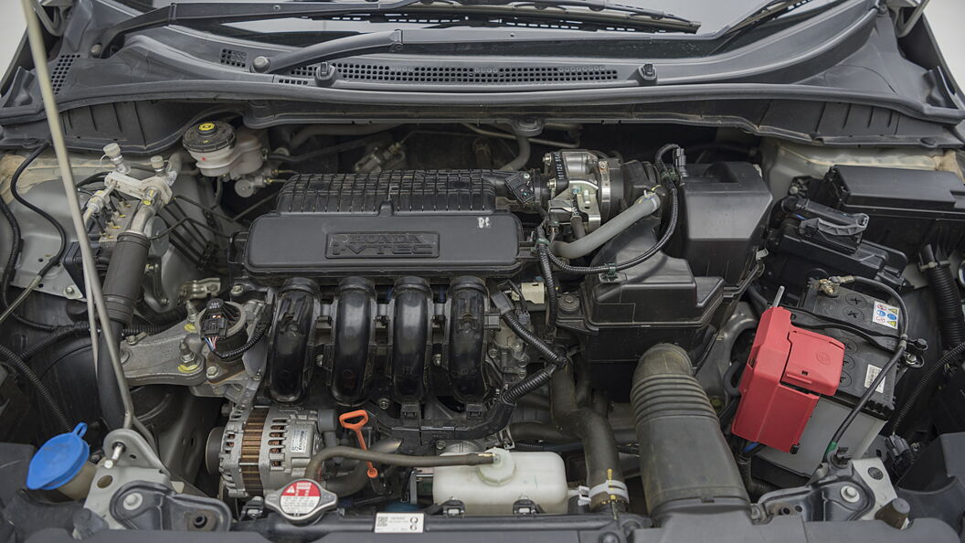 Honda City Photo Engine Bay Image Carwale