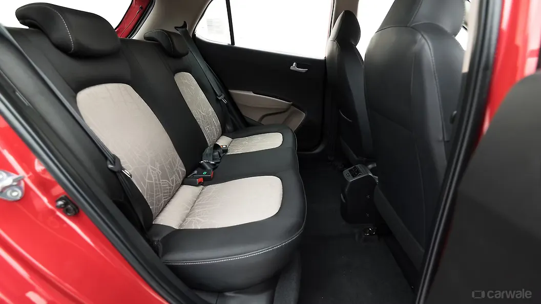 Hyundai Grand i10 Photo, Rear Seat Space Image CarWale