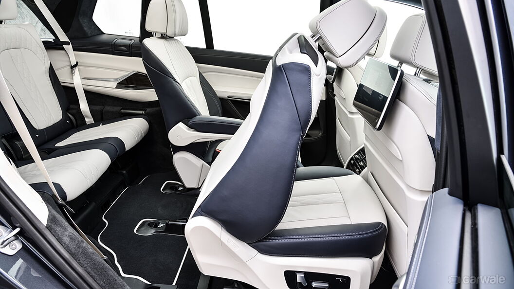 Discontinued BMW X7 2019 Interior