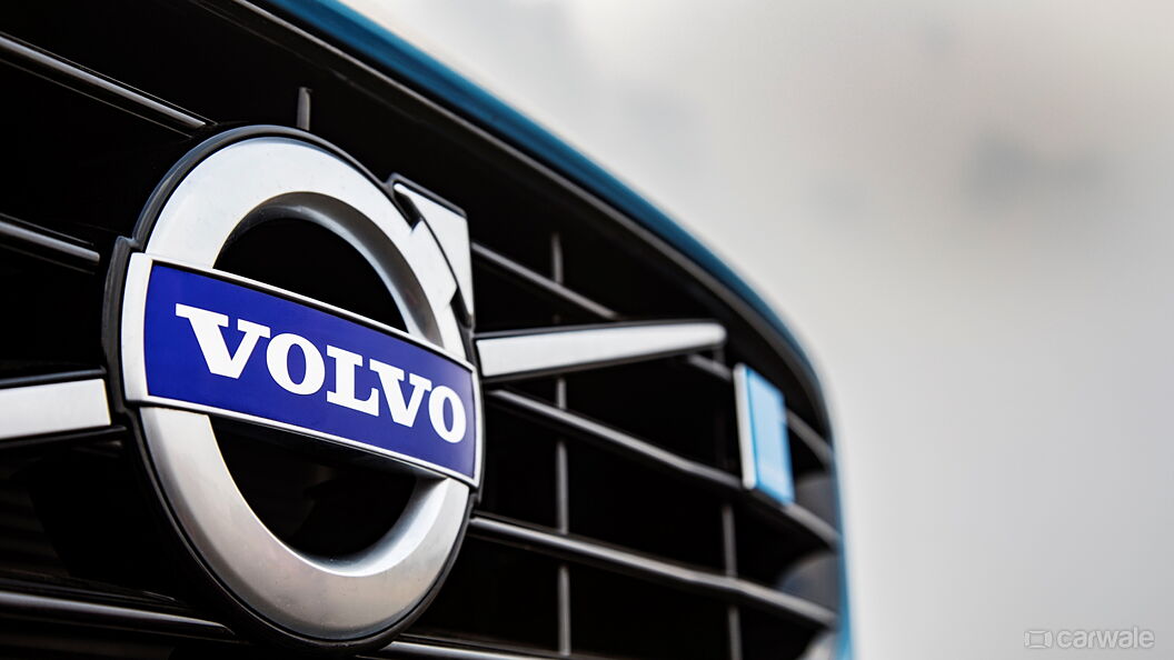 Discontinued Volvo S60 2015 Exterior