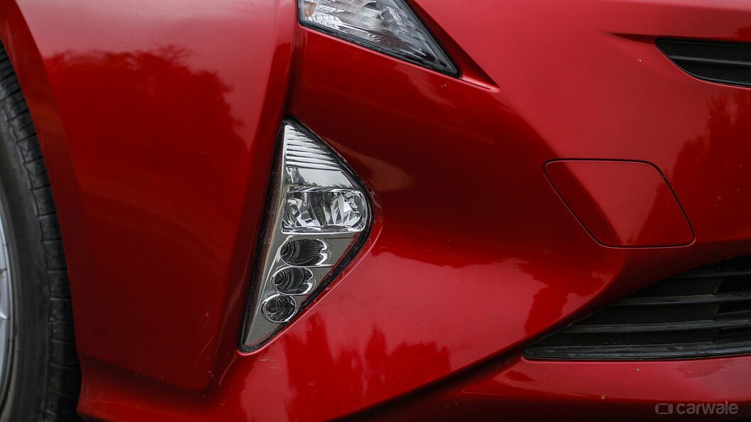 Toyota Prius Headlamps