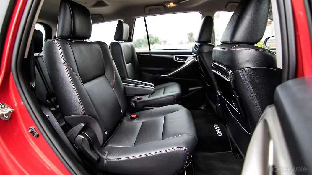 Toyota Innova Crysta Photo, Rear Seat Space Image - CarWale