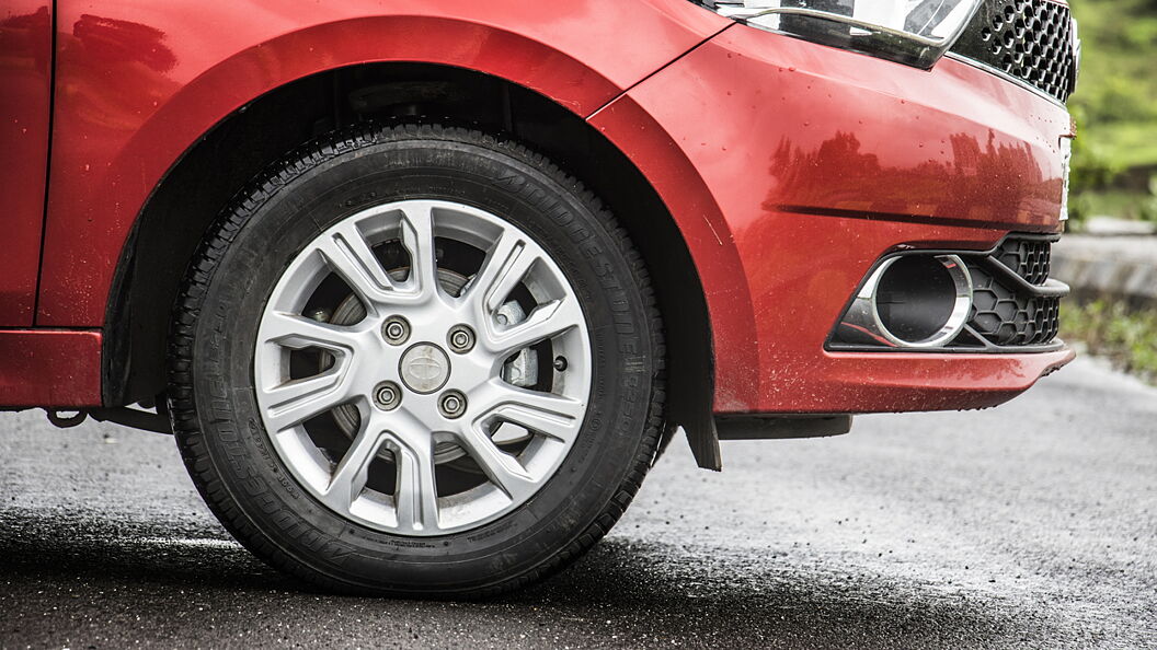 Discontinued Tata Tiago 2016 Wheels-Tyres