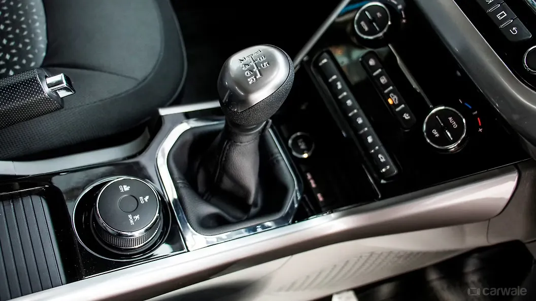 Nexon [20172020] GearLever Image, Nexon [20172020] Photos in India