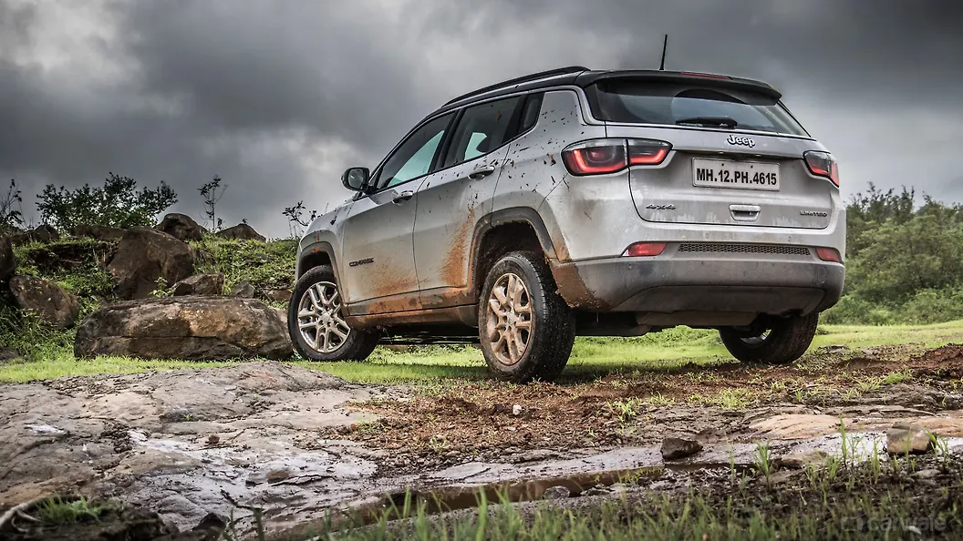 Jeep Compass Images, Interior & Exterior Photo Gallery CarWale