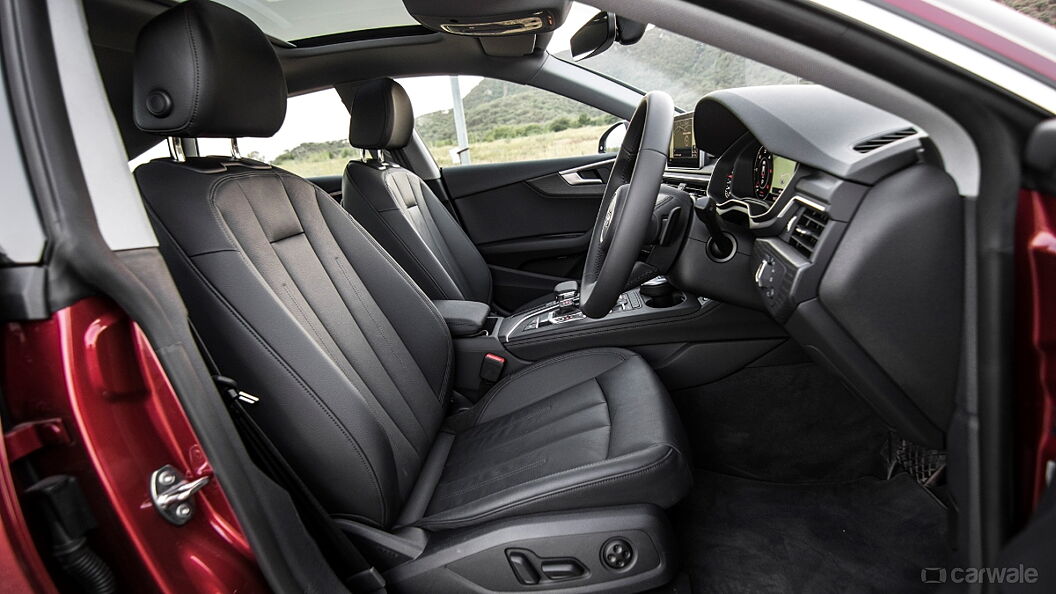 Audi A5 Front-Seats