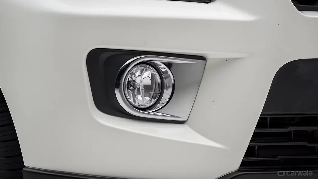 Mahindra Scorpio Photo, Fog lamps Image CarWale