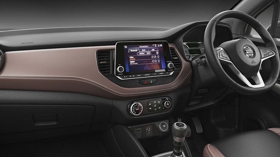 Nissan Kicks Photo, Dashboard Image CarWale