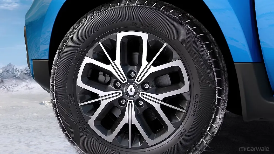 Duster [20192020] WheelsTyres Image, Duster [20192020] Photos in India CarWale