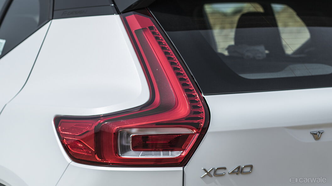 Volvo XC40 [2018-2022] Tail Lamps